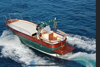 Hire Motorboat Cantieri Tirrenia Viveur 28 Vietri sul Mare