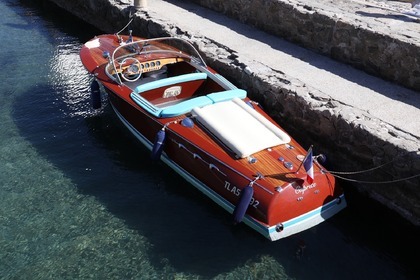 Verhuur Motorboot RIVA Ariston Sainte-Maxime