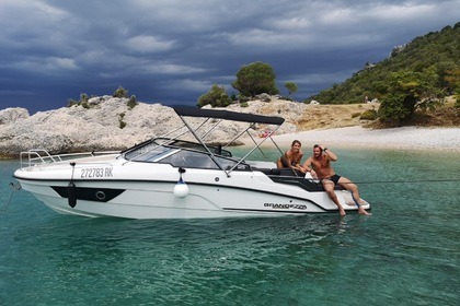 Hire Motorboat GRANDEZZA 25 S Ičići