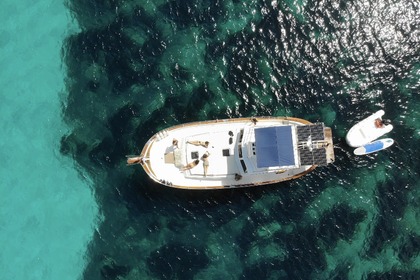 Location Bateau à moteur Menorquin 150 FLY BRIDGE Cala Galdana