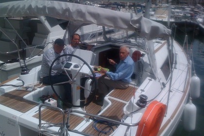 Location Voilier BENETEAU OCEANIS 31 Hyères