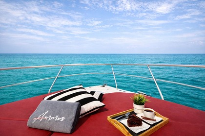 Rental Motor yacht Cruiser Fly 47ft Dubai Marina