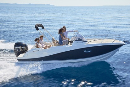 Location Bateau à moteur Quicksilver ACTIV 675 SUNDECK NEW *2026* Biograd na Moru