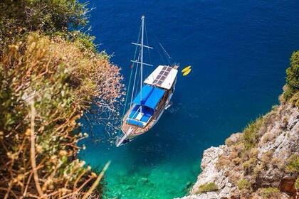 Rental Gulet Traditional Gulet with a capacity of 8 people Ketch Kaş