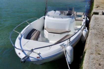 Hire Motorboat Jeanneau Cap Camarat 6.5 Cc Port-la-Forêt
