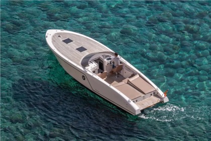 Hire Motorboat Frauscher 1017 GT Cannes
