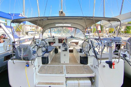 Verhuur Zeilboot  Sun Odyssey 440 Grimaud