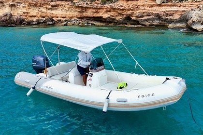 Hire Motorboat Zodiac Medline 580 Santa Eulalia del Río