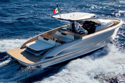 Hire Motor yacht Solaris Open 40 Antibes