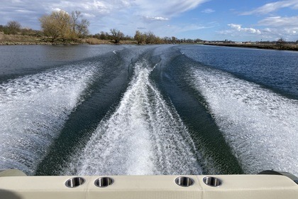 Miete Motorboot XShore Top 1 Düsseldorf