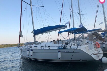 Hire Sailboat Beneteau Cyclades 43.4 Corfu
