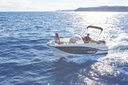 Charter Motorboat Quicksilver Activ 555 Open Vela Luka