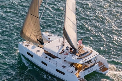 Miete Katamaran Lagoon 46 lux Cannigione