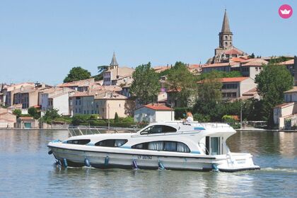 Charter Houseboat PENICHE ELEGANCE Hindeloopen