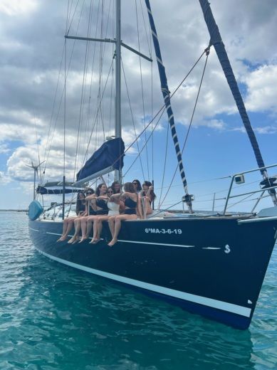 Formentera Sailboat Beneteau Oceanis 473 alt tag text