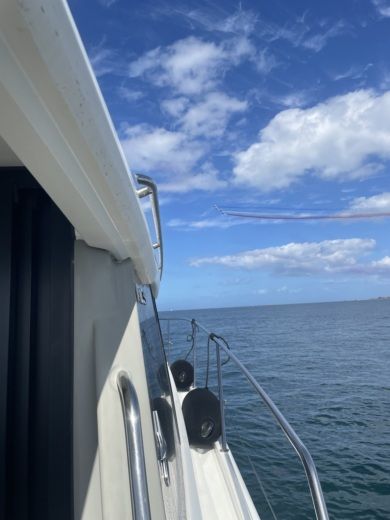 Perros-Guirec Motorboat Jeanneau NC9 alt tag text