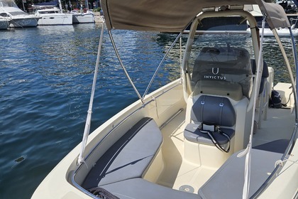 Verhuur Motorboot Invictus Invictus 200 Rijeka