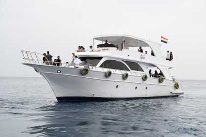 Hire Motorboat Hurghada Shipyard Customized Hurghada