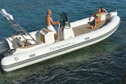 Hire RIB CAPELLI Tempest 650 St-Laurent-du-Var