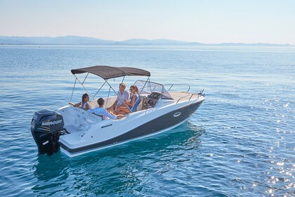 Alquiler Lancha Quicksilver 675 Sundeck Active Petrčane