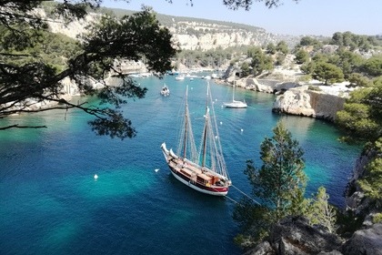 Location Goélette BRAUER HAMBOURG 1945 goélette bois Marseille