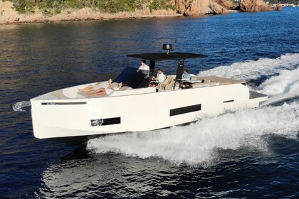 Noleggio Barca a motore De Antonio D42 Open Ibiza