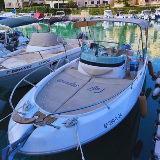 Motorboat Cantieri INVICTUS 190 Fx Boat layout