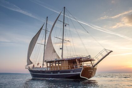 Hire Gulet Gulet Gulet Marina Nava