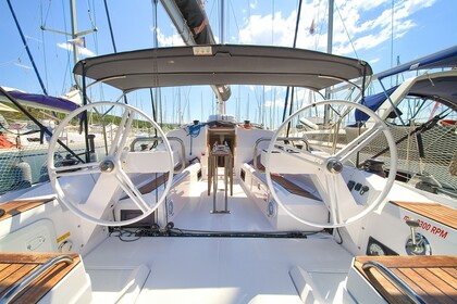 Miete Segelboot Elan Marine Elan E4 Punat