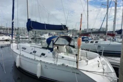 Hire Sailboat Dufour 36 classic Ponta Delgada