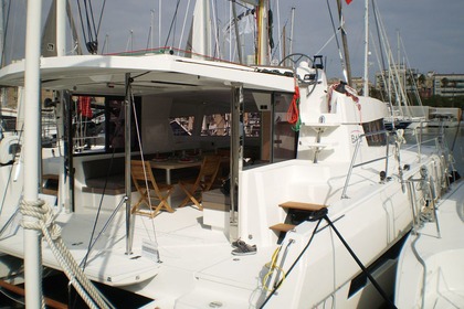 Charter Catamaran Bali Bali 4.0 with watermaker Pointe-a-Pitre