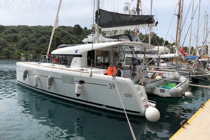 Hire Catamaran  Lagoon 39 Preveza