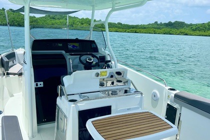 Location Bateau à moteur Jeanneau Cap Camarat 7.5 CC série 3 Les Trois-Îlets