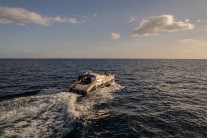 Miete Motoryacht Azimut Azimut 55 Funchal