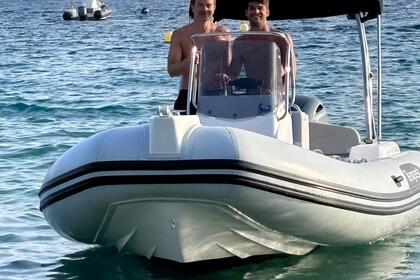 Noleggio Barca a motore Capelli 630s Roses