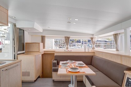 Hire Catamaran  Lagoon 400 S2 Preveza