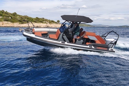 Charter Motorboat Highfield ADV 7 Murter