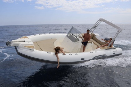 Location Semi-rigide Capelli Capelli Tempest 775 Antibes