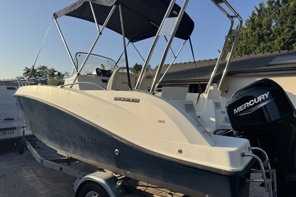 Location Bateau à moteur Quicksilver 555 activ Éragny