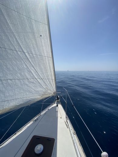 Cassis Sailboat Jeanneau Selection 37 alt tag text