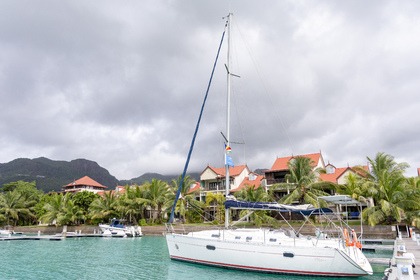 Rental Sailboat Beneteau Oceanis 361 Clipper Eden Island, Seychelles