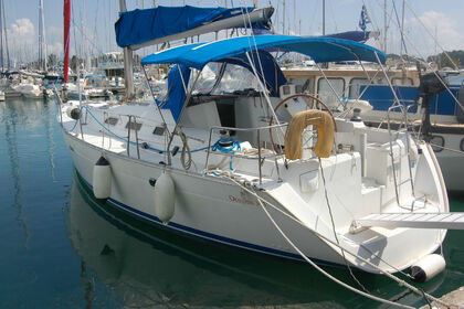 Charter Sailboat Beneteau Oceanis 393 Clipper Corfu