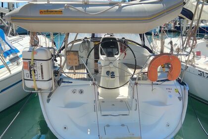 Hire Sailboat Bavaria 30 Cruiser Saint-Mandrier-sur-Mer