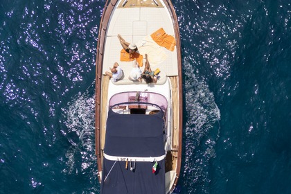 Location Semi-rigide Fratelli Aprea Sorrento 32 Ischia Porto