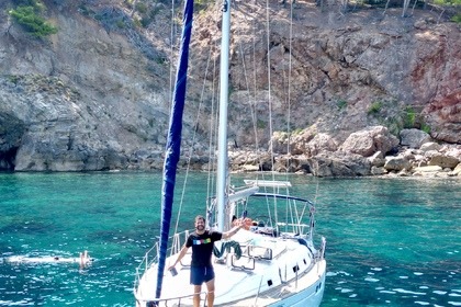 Hire Sailboat Beneteau Océanis Clipper 461 Ibiza