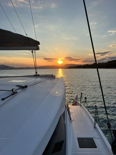 Golfe-Juan Sailboat Beneteau Sense 55 alt tag text