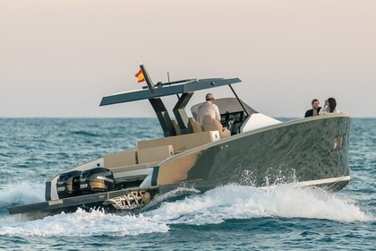 Hire Motorboat TESORO YACHT T40 Mahón