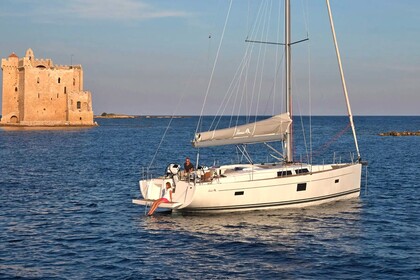 Hire Sailboat Hanse 455 Athens