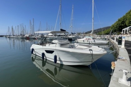 Miete Motorboot Jeanneau Cap Camarat 8.5 Cc Golfe Juan