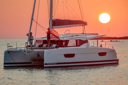 Rental Catamaran Fountaine Pajot Isla 40 San Vincenzo